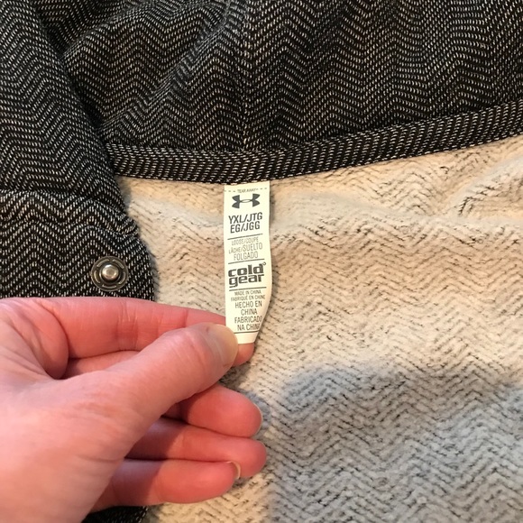 Under Armour Jacket - Picture 4 of 13